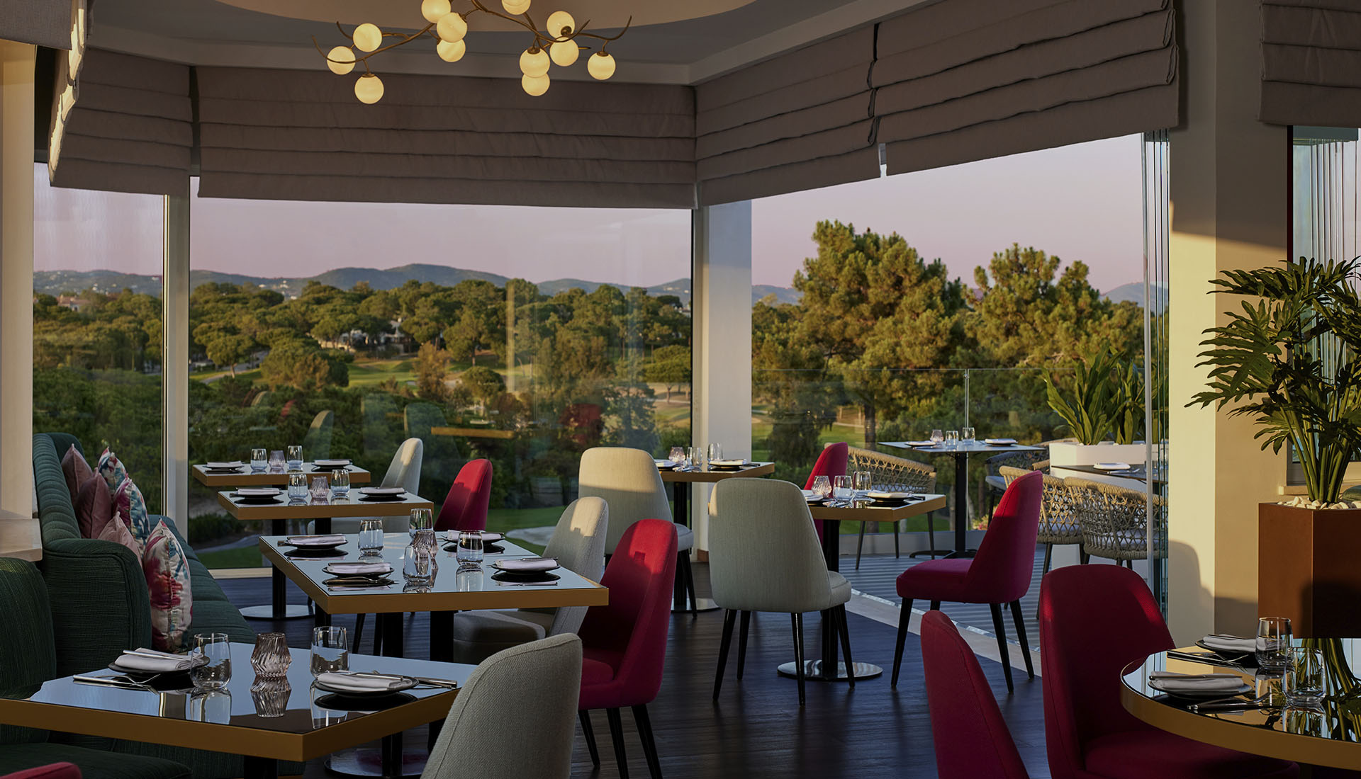 Amara Restaurant Slider